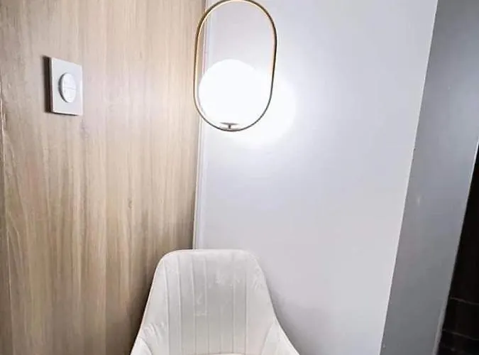 アパートホテル Cozy 1 Bedroom In Fame Residences Mandaluyong
